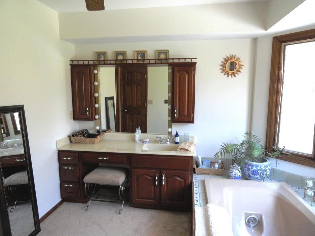 1011 Ravine Ridge Drive Columbus, OH 43085 - Photo 21 of 65 Gallery Image 21