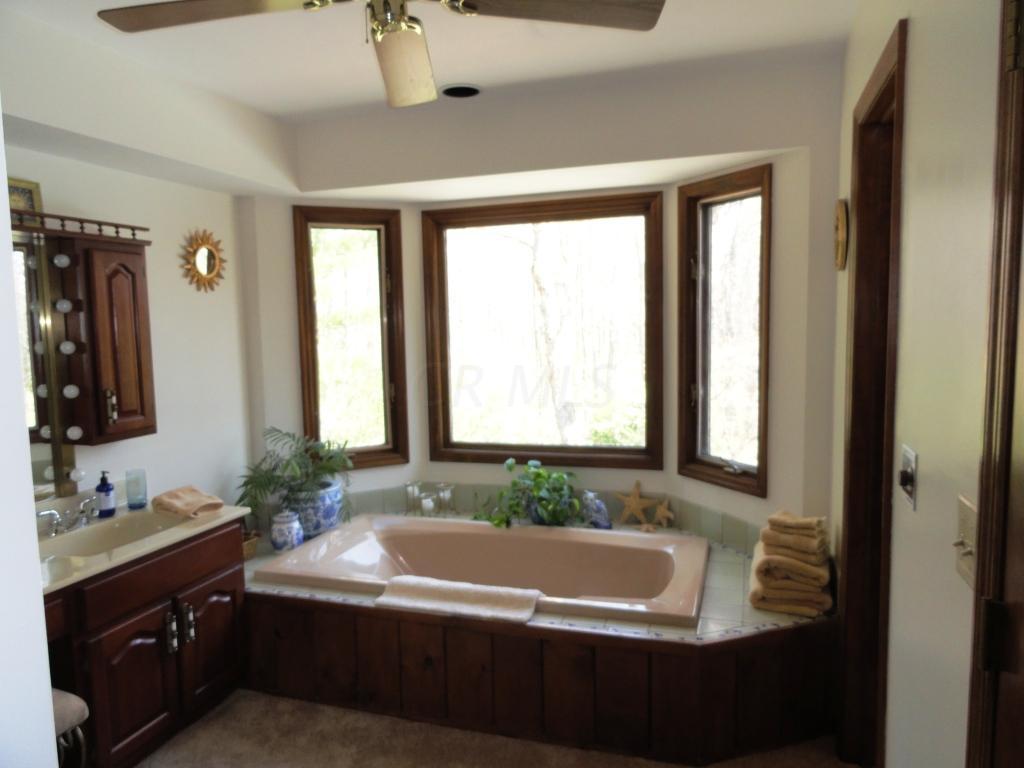 1011 Ravine Ridge Drive Columbus, OH 43085 - Photo 22 of 65 Gallery Image 22
