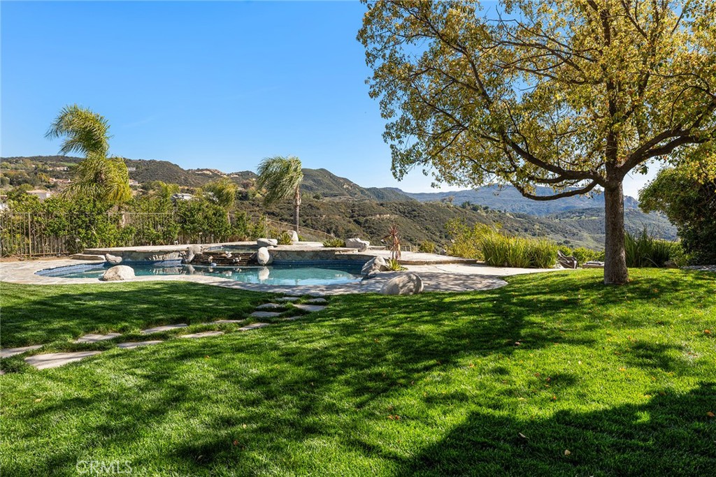 24920 Paseo Del Rancho Calabasas, CA 91302 - Photo 55 of 61 a view of a garden with an outdoor space