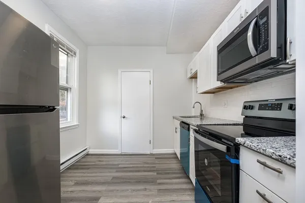 $2,000 | 38-40 Union Street, Unit 1, Everett, MA 02149