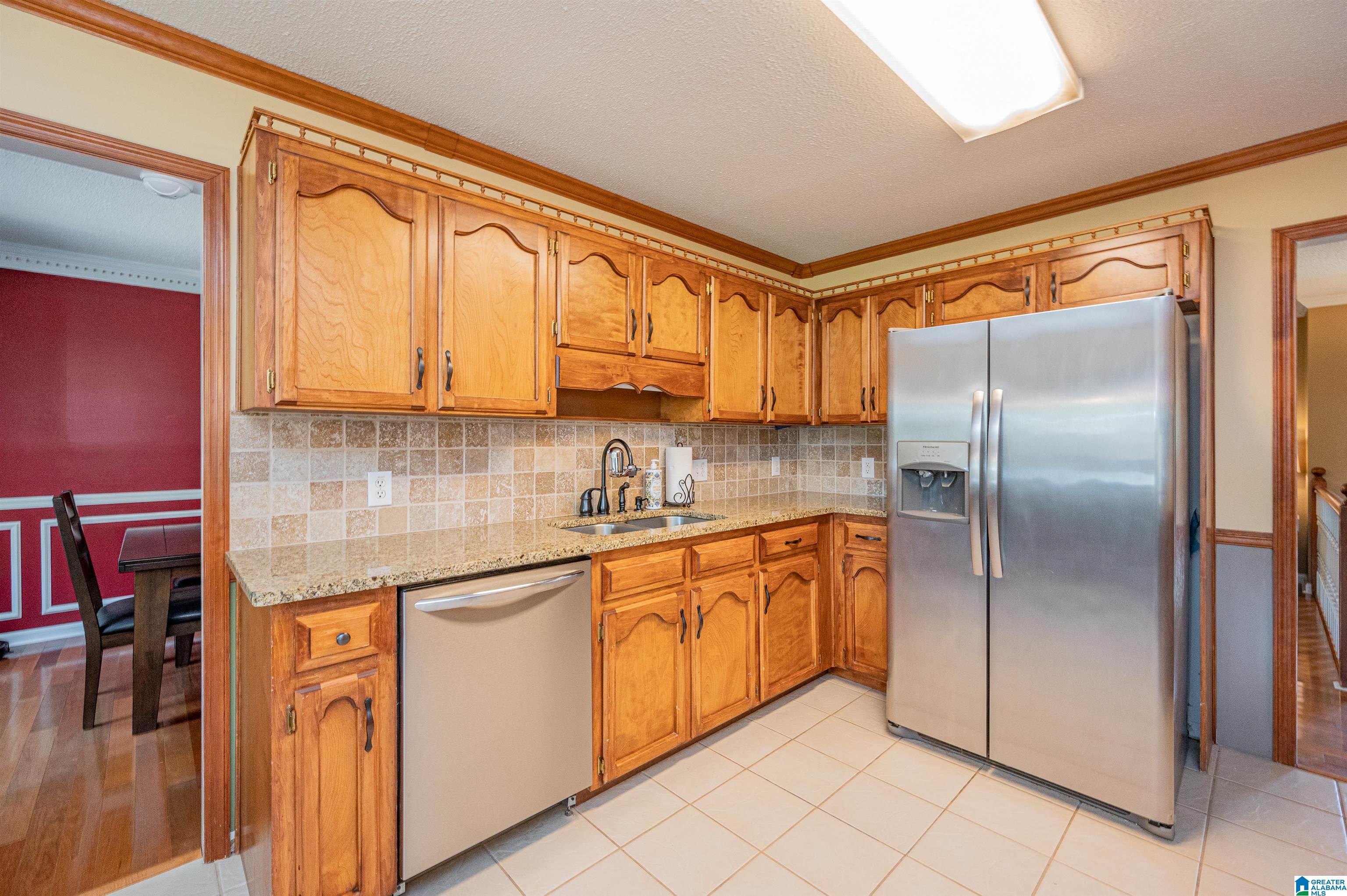 100 Hickory Street Alabaster, AL 35114 - Photo 12 of 48