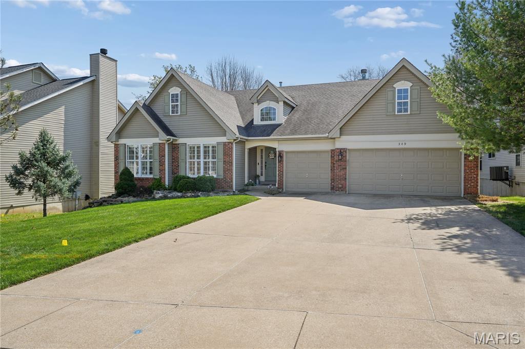 349 Palisades Ridge Court Eureka, MO 63025 - Photo 2 of 38