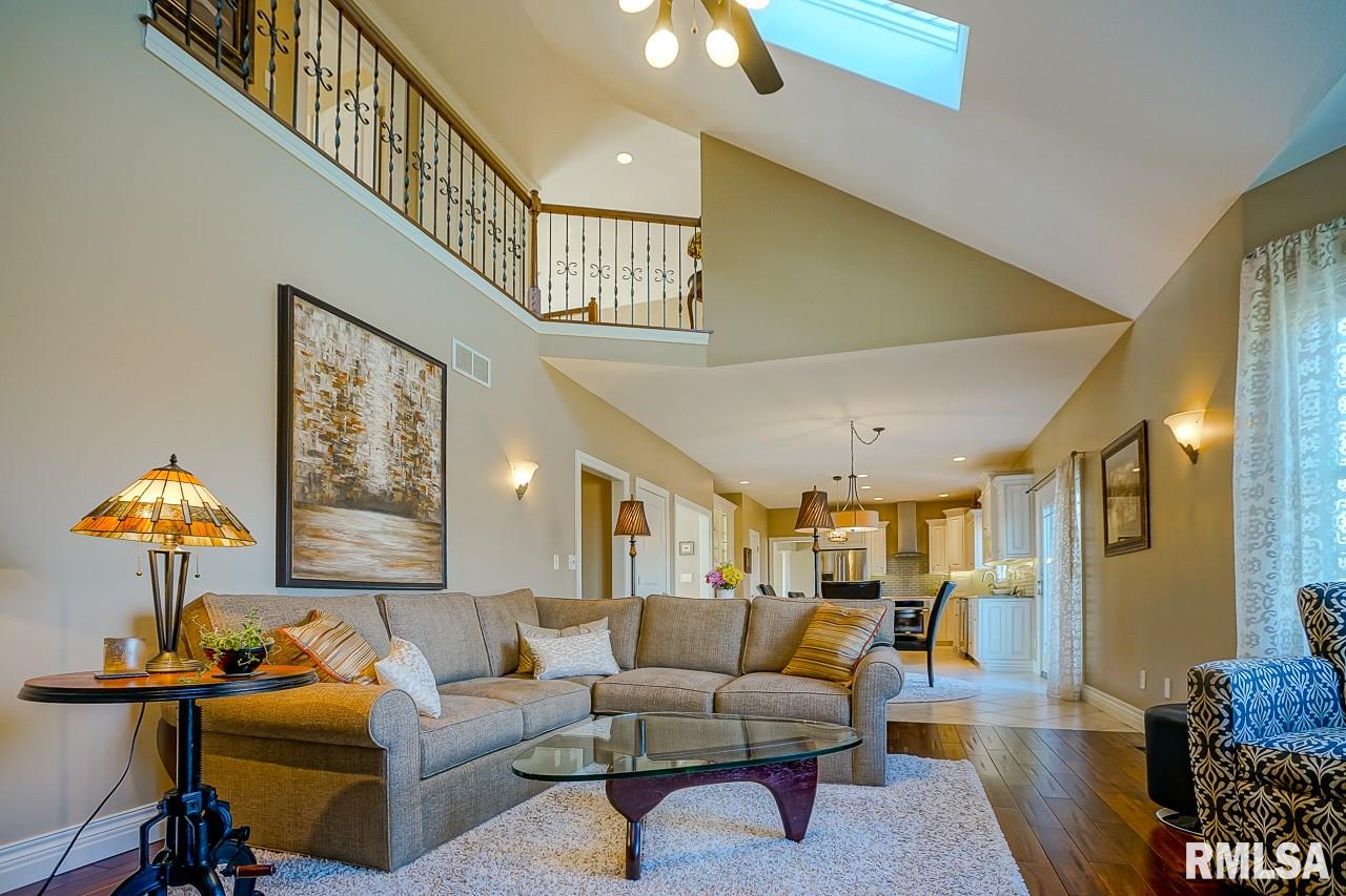 8215 West Robertson Road Edwards, IL 61528 - Photo 17 of 50 Gallery Image 17