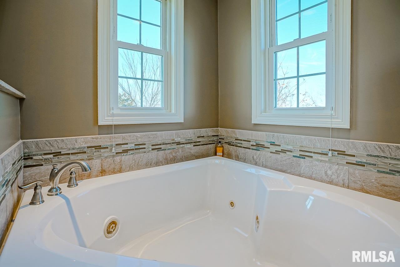 8215 West Robertson Road Edwards, IL 61528 - Photo 35 of 50 Gallery Image 35