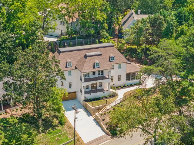 $2,095,000 | 1303 Riverview Road, Chattanooga, TN 37405