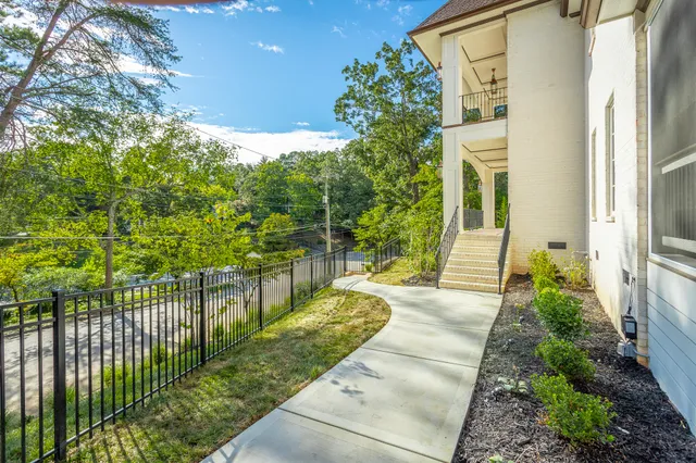 $2,095,000 | 1303 Riverview Road, Chattanooga, TN 37405