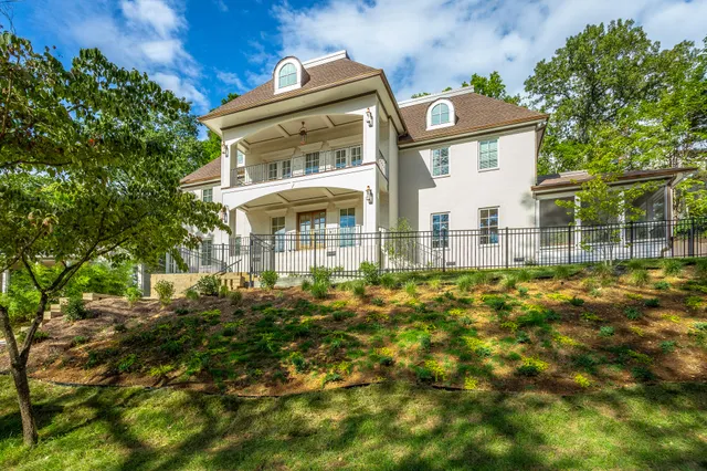 $2,095,000 | 1303 Riverview Road, Chattanooga, TN 37405