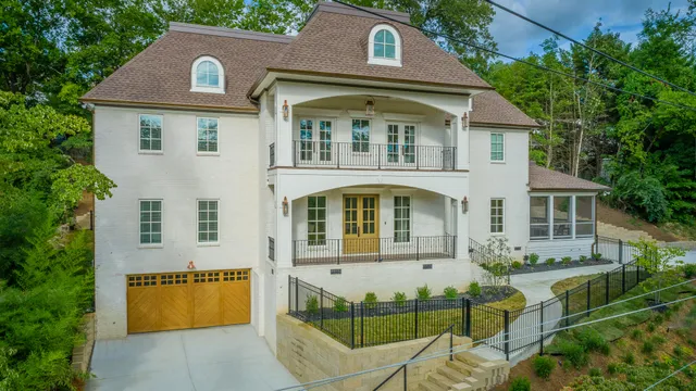 $2,095,000 | 1303 Riverview Road, Chattanooga, TN 37405