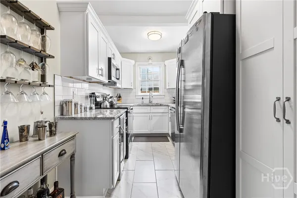 $2,850 | 324 Price Street, Savannah, GA 31401