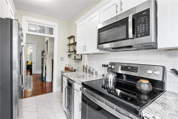 $2,850 | 324 Price Street, Savannah, GA 31401