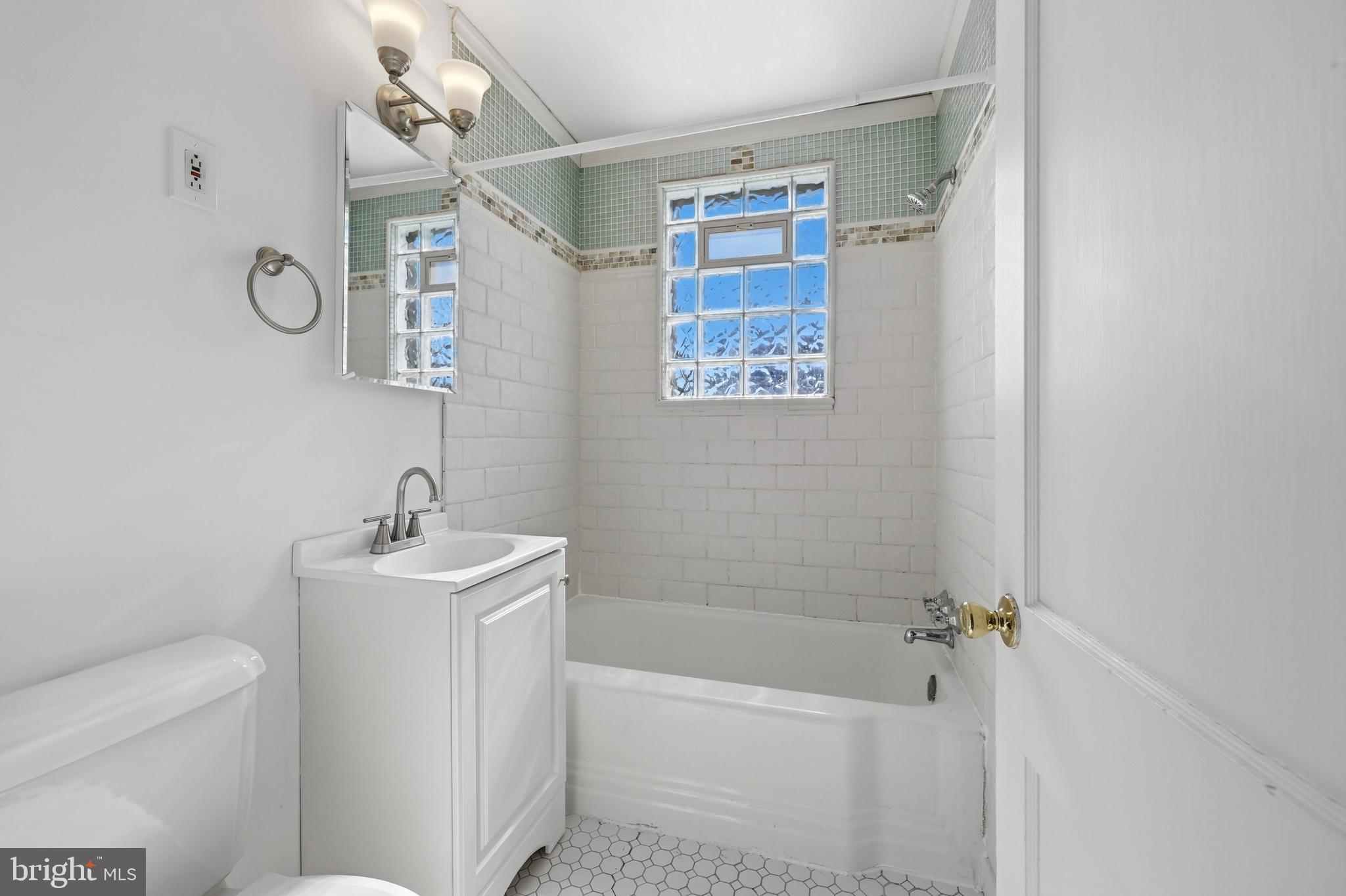 406 Victoria Street Glassboro, NJ 08028 - Photo 11 of 15