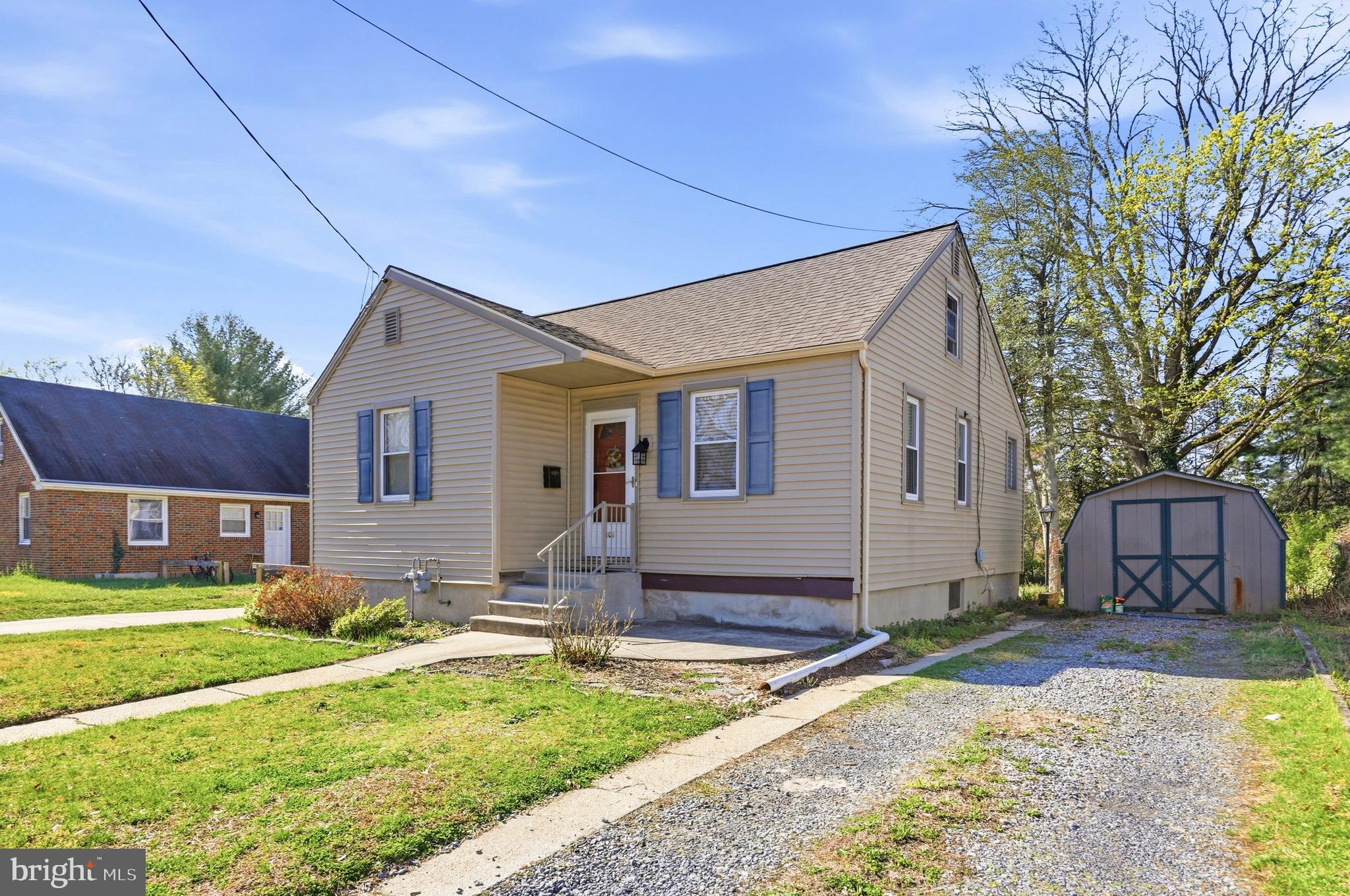 406 Victoria Street Glassboro, NJ 08028 - Photo 2 of 15