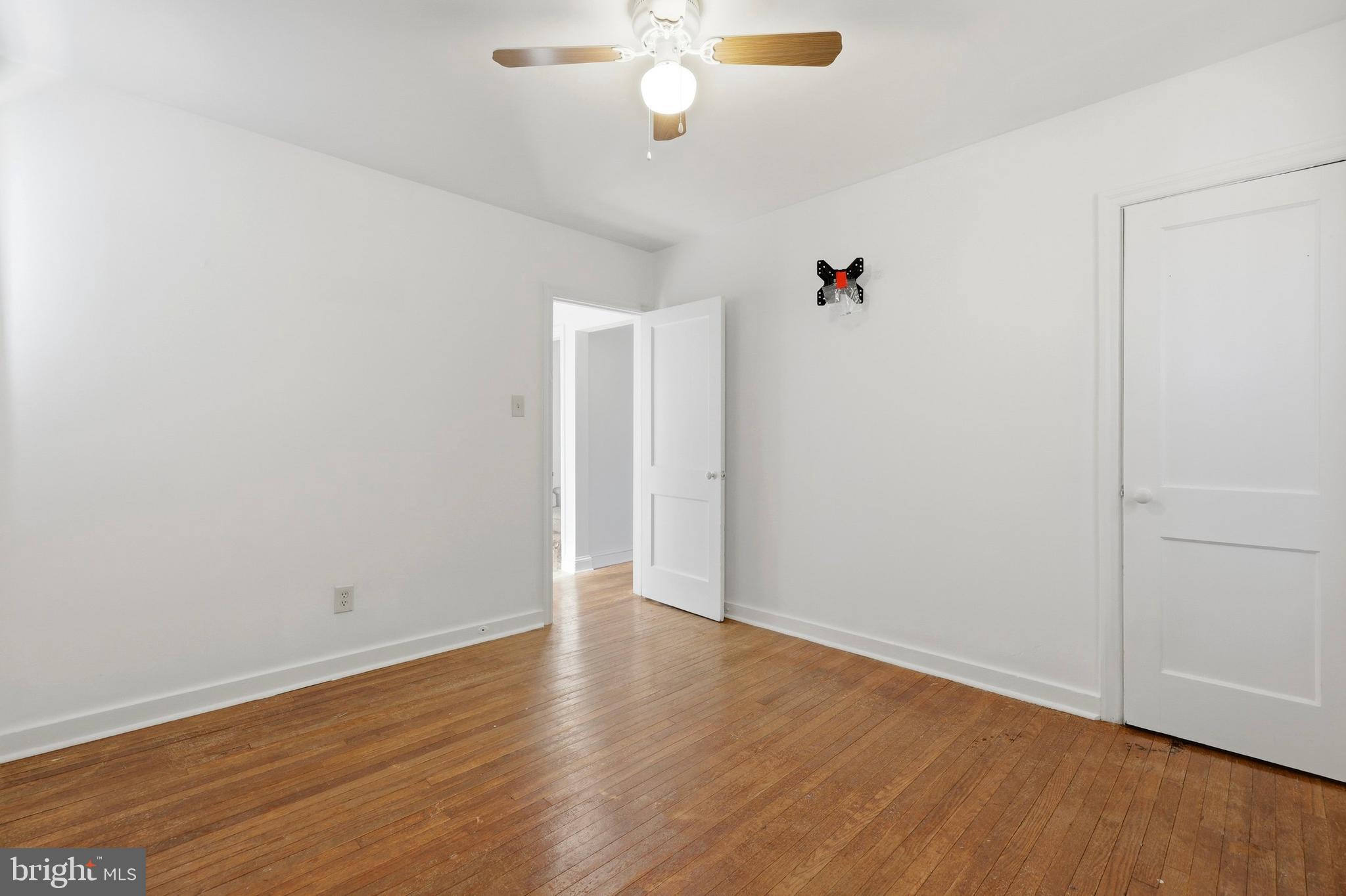 406 Victoria Street Glassboro, NJ 08028 - Photo 9 of 15