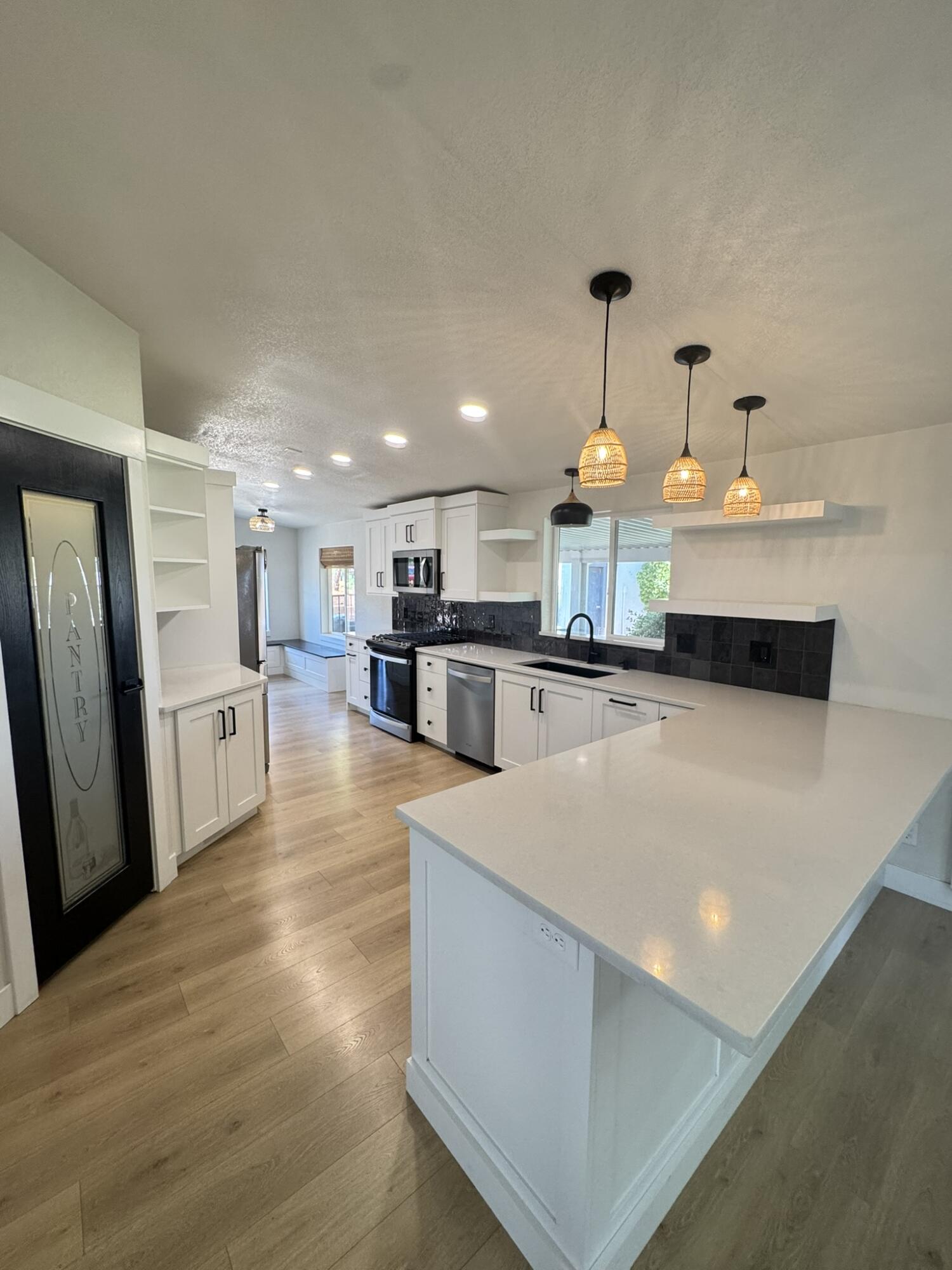 264 North 100 West Ivins, UT 84738 - Photo 19 of 34 Kitchen