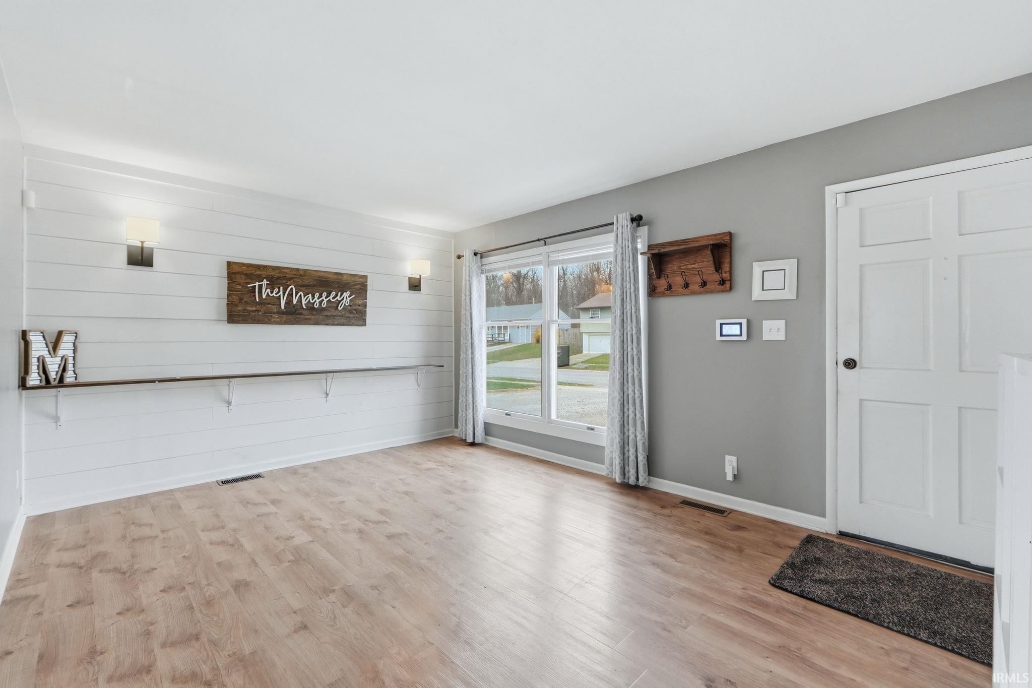 17 Sunset Drive Bluffton, IN 46714 - Photo 3 of 27