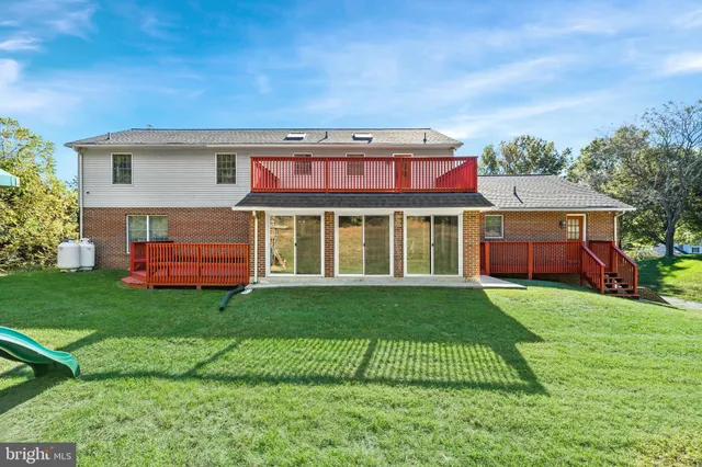 $864,900 | 253 Peoples Way, Hockessin, DE 19707