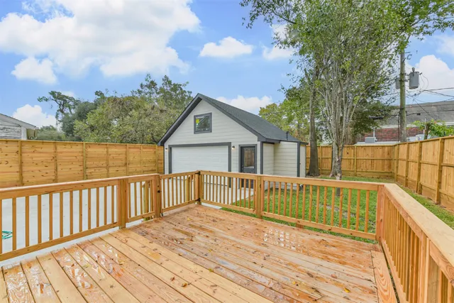 $2,600 | 2606 Oakdale Street, Houston, TX 77004