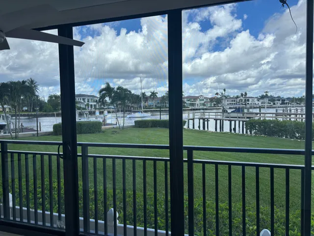 $995,000 | 3912 South Ocean Boulevard, Unit 114, Highland Beach, FL 33487