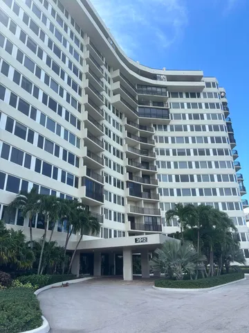 $995,000 | 3912 South Ocean Boulevard, Unit 114, Highland Beach, FL 33487