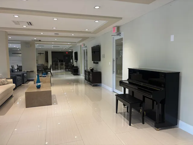 $995,000 | 3912 South Ocean Boulevard, Unit 114, Highland Beach, FL 33487