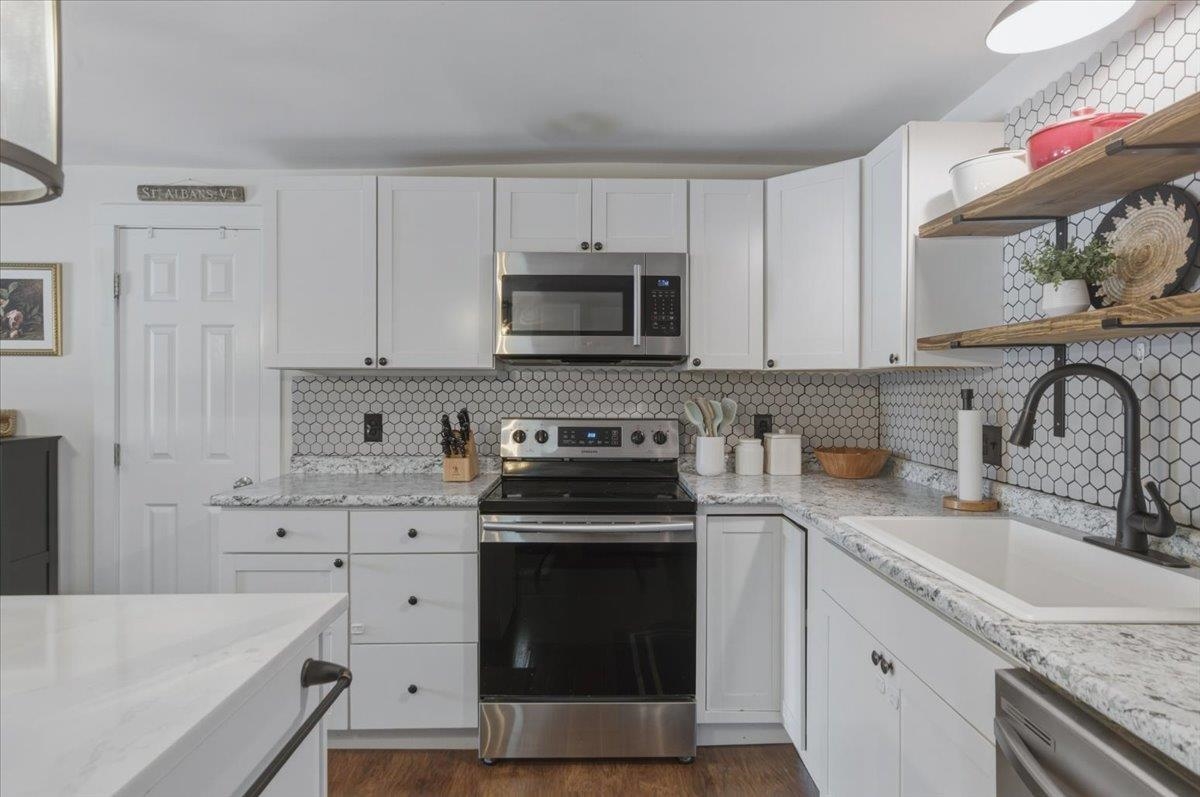 10 Edward Street St. Albans, VT 05478 - Photo 5 of 57