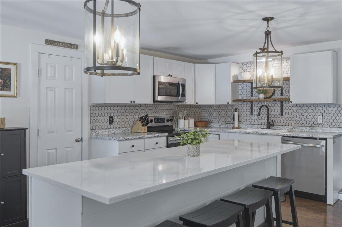 10 Edward Street St. Albans, VT 05478 - Photo 6 of 57