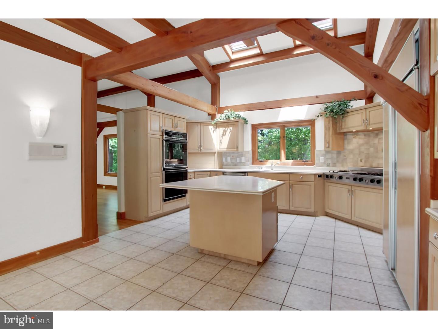 6 Hidden Pond Drive Shillington, PA 19607 - Photo 7 of 25 Kitchen