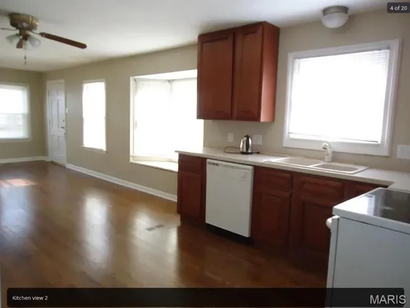 $2,325 | 2817 Hilldale Avenue, Brentwood, MO 63144