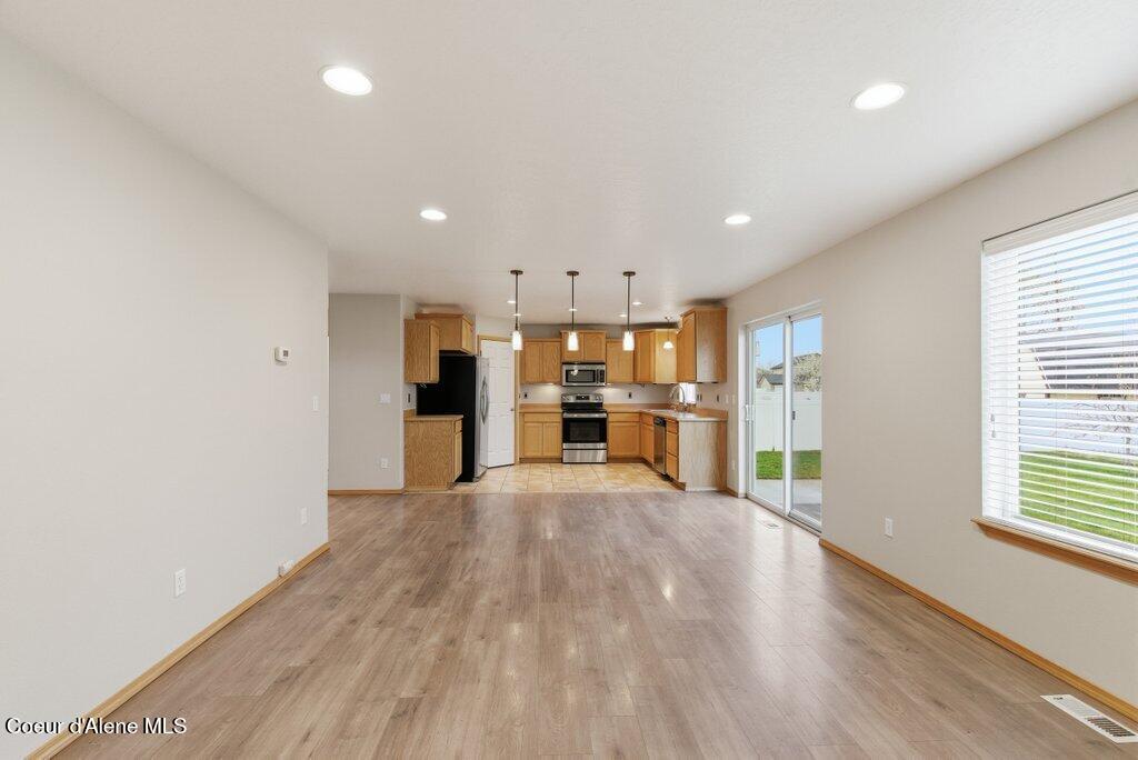 8312 North Courcelles Parkway Hayden, ID 83835 - Photo 12 of 36 018-8312NorthCourcellesParkway-Hayden-ID