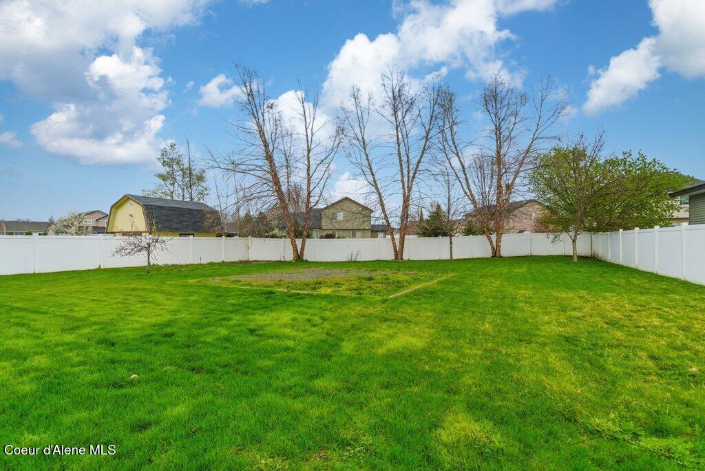 8312 North Courcelles Parkway Hayden, ID 83835 - Photo 33 of 36 006-8312NorthCourcellesParkway-Hayden-ID