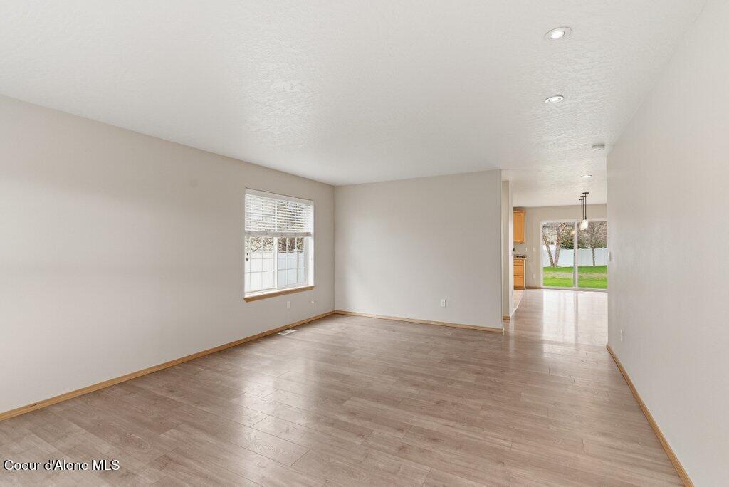 8312 North Courcelles Parkway Hayden, ID 83835 - Photo 4 of 36 007-8312NorthCourcellesParkway-Hayden-ID