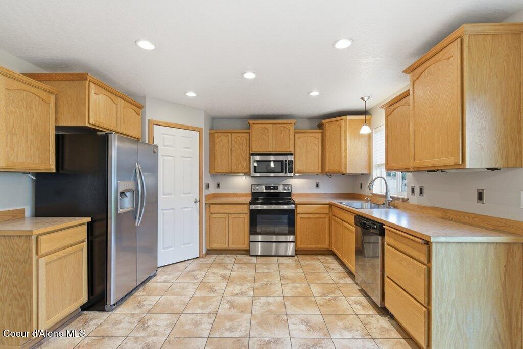 8312 North Courcelles Parkway Hayden, ID 83835 - Photo 7 of 36 013-8312NorthCourcellesParkway-Hayden-ID