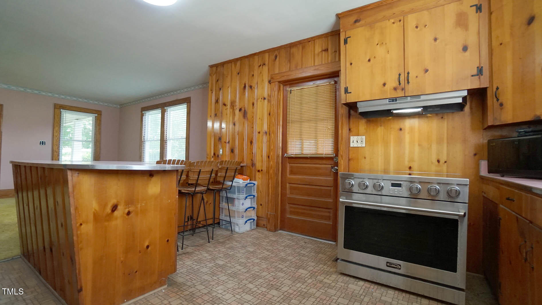 131 King Road Warrenton, NC 27589 - Photo 42 of 67 a kitchen with stainless steel appliances granite countertop a stove a sink and a refrigerator