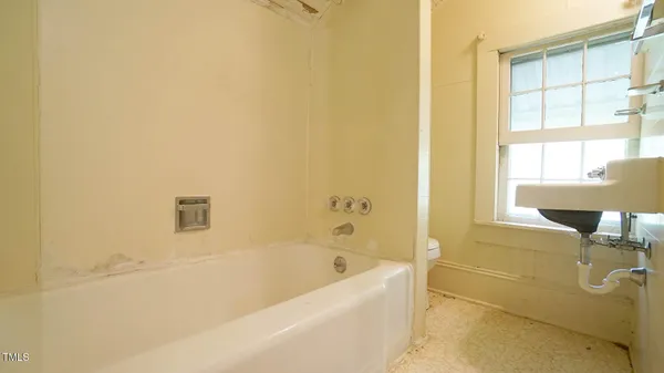 $225,000 | 131 King Road, Warrenton, NC 27589