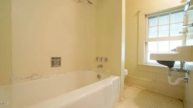 $225,000 | 131 King Road, Warrenton, NC 27589