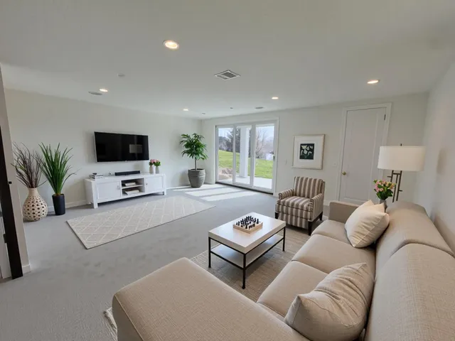 $1,186,330 | 5240 Polaris Lane North, Plymouth, MN 55446