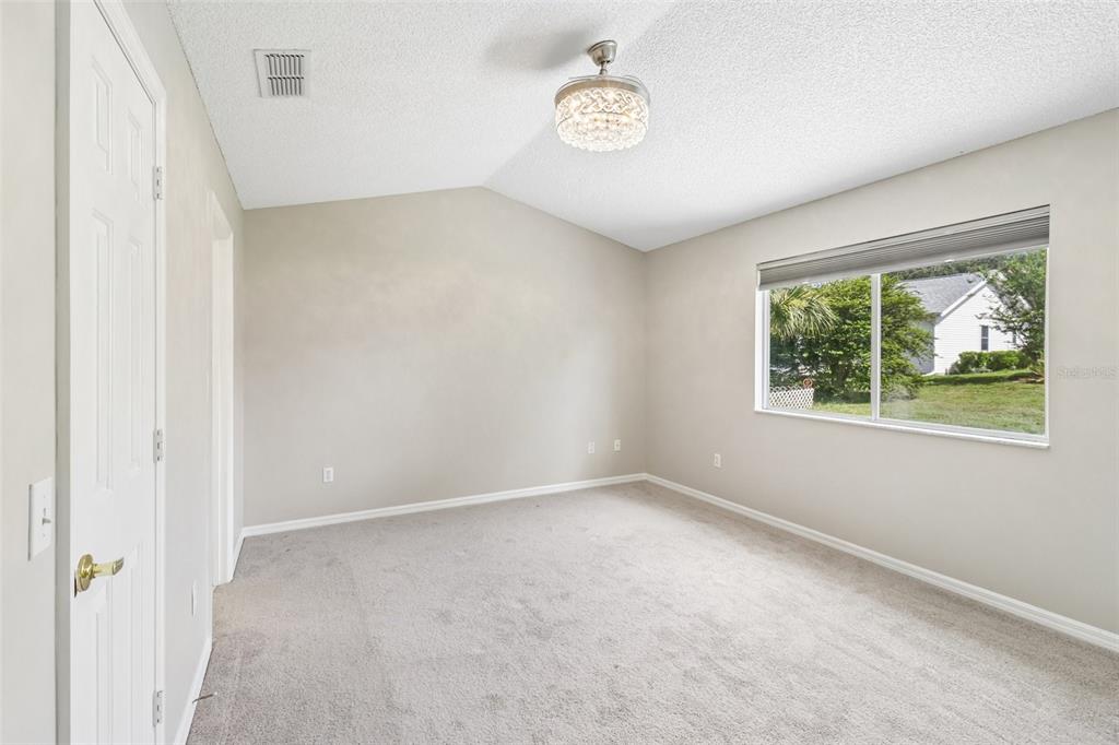 8543 Southwest 65th Court Road Ocala, FL 34476 - Photo 17 of 47