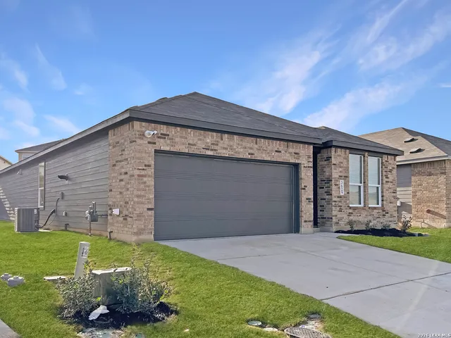 $1,600 | 3629 Scooter Dam, San Antonio, TX 78245