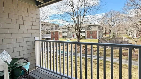 $338,000 | 220 Bedford Street, Unit E6, Bridgewater, MA 02324