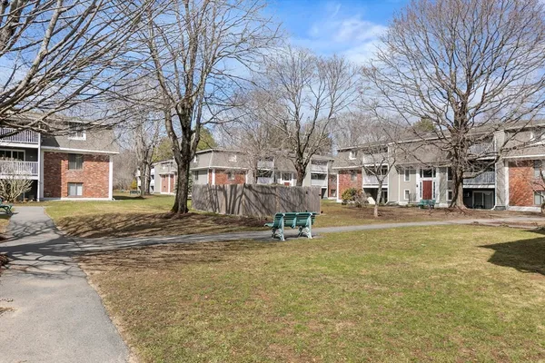 $338,000 | 220 Bedford Street, Unit E6, Bridgewater, MA 02324