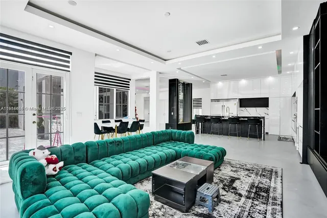 $1,625,000 | 7944 Northwest 111th Way, Parkland, FL 33076