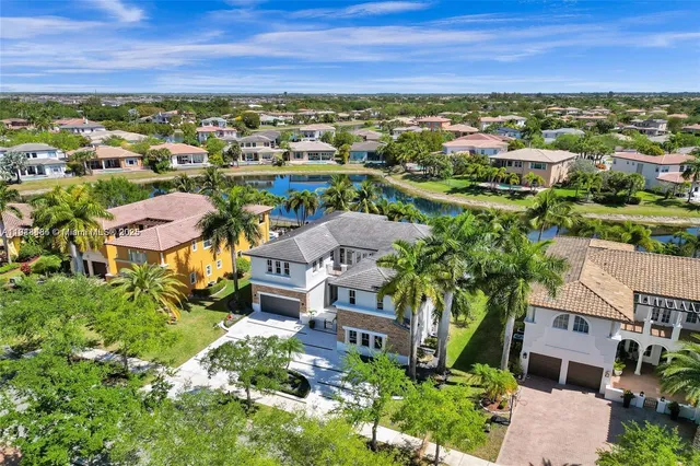 $1,625,000 | 7944 Northwest 111th Way, Parkland, FL 33076