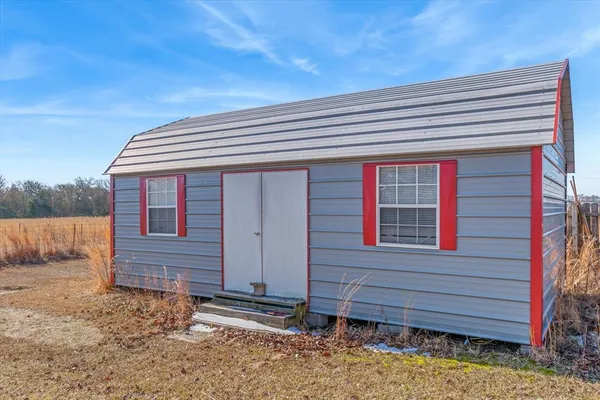 $275,000 | 851 County Road 3110, Edgewood, TX 75117