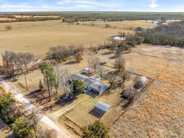 $275,000 | 851 County Road 3110, Edgewood, TX 75117