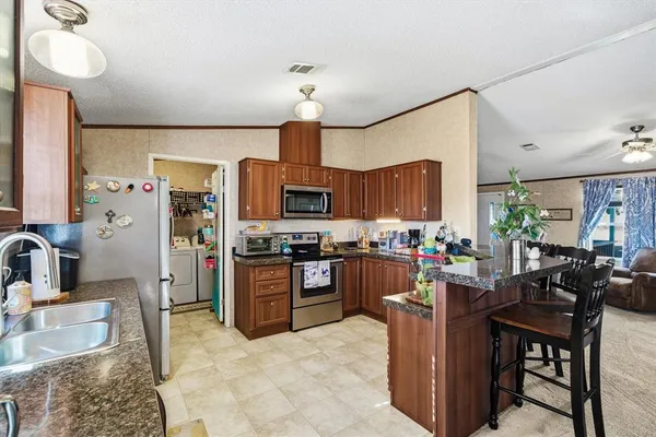 $275,000 | 851 County Road 3110, Edgewood, TX 75117