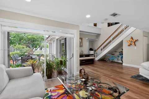 $560,000 | 14930 Southwest 104th Street, Unit 27, Miami, FL 33196