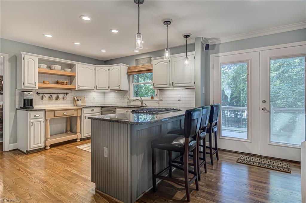 2107 Candelar Drive High Point, NC 27265 - Photo 11 of 37