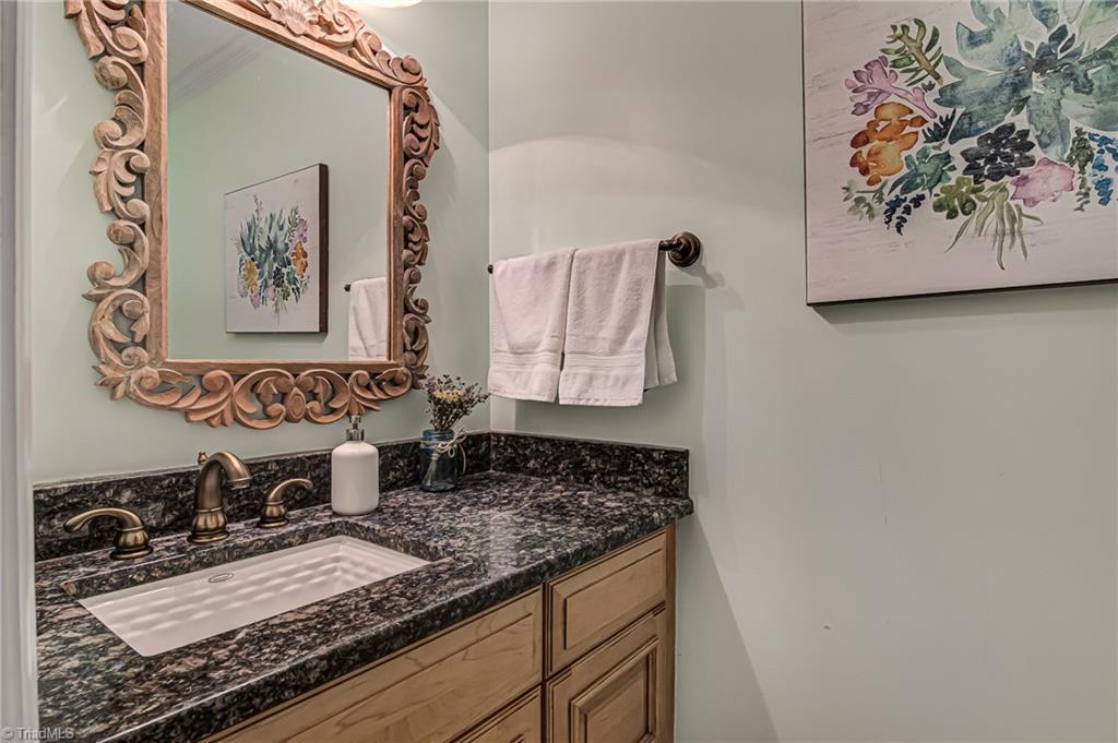 2107 Candelar Drive High Point, NC 27265 - Photo 30 of 37