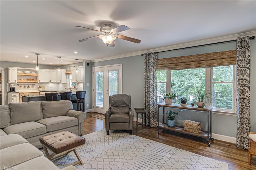 2107 Candelar Drive High Point, NC 27265 - Photo 10 of 37