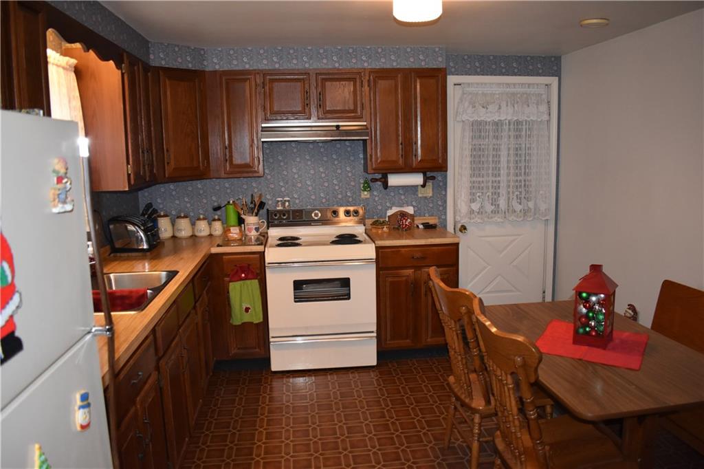 457 Byers Road Somerset, PA 15501 - Photo 4 of 13 Gallery Image 4